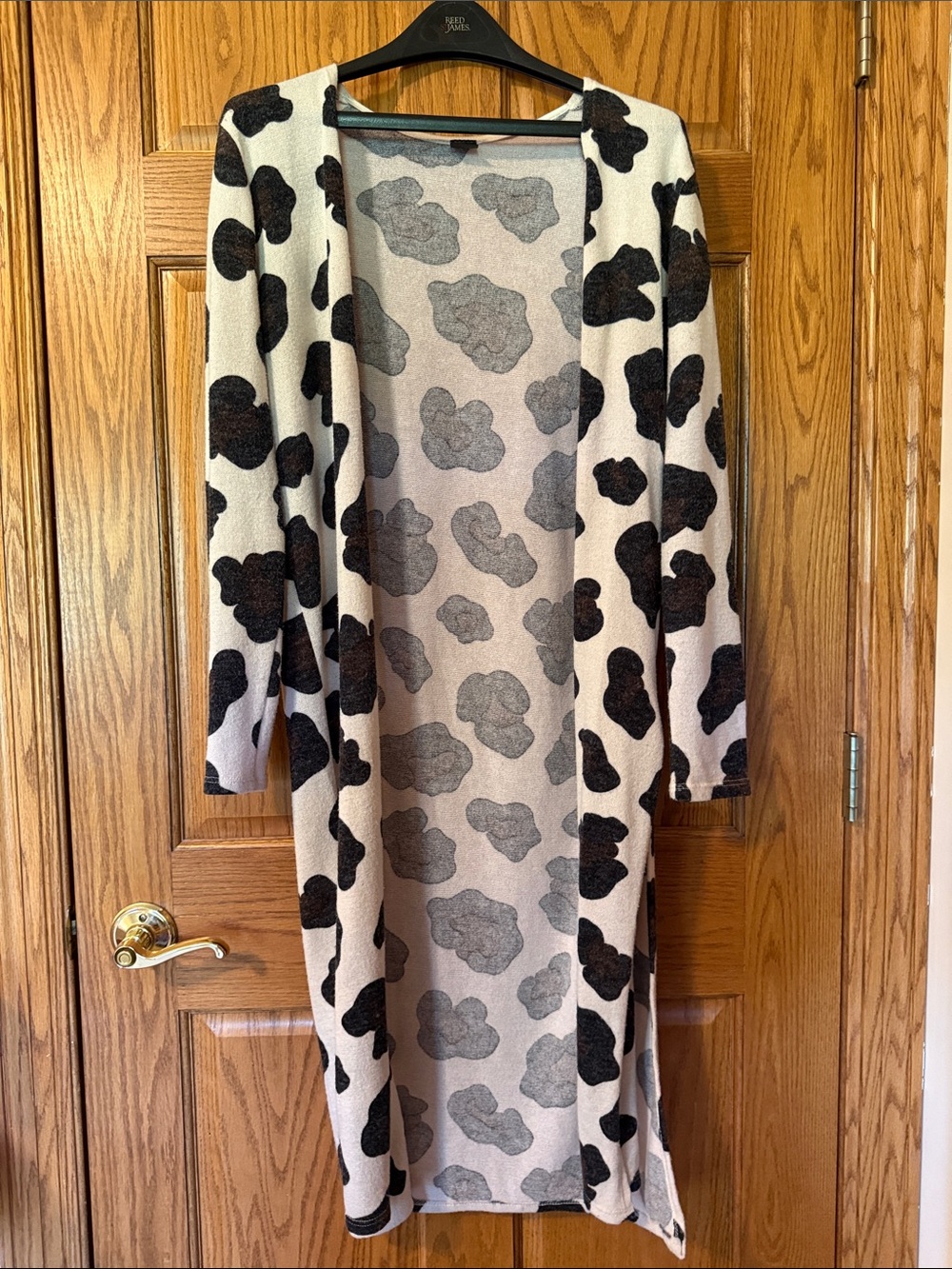 Women's Open-Front Long Cardigan Sweater - Black & Cream Animal Print